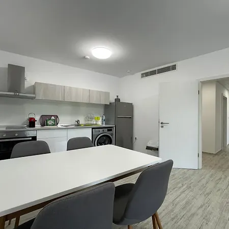 Peter House - Free Parking Appartamento *